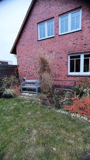 Gemuetliche Souterrain Wohnung Lüneburg Dış mekan fotoğraf